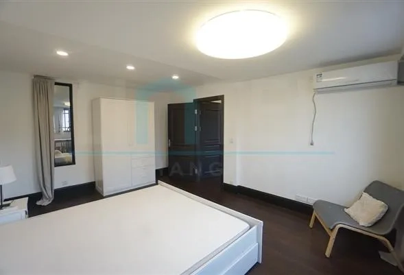 3F No 5 Lane 186 Shanxi south Road(8)