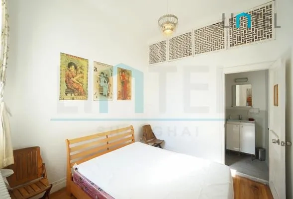 3F No 9 Lane 584 Huaihai middle Road(11)