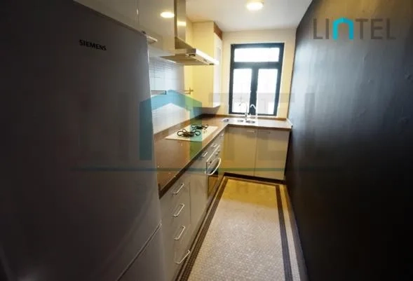 4F No 25 Lane 498 Wulumuqi north Road(5)