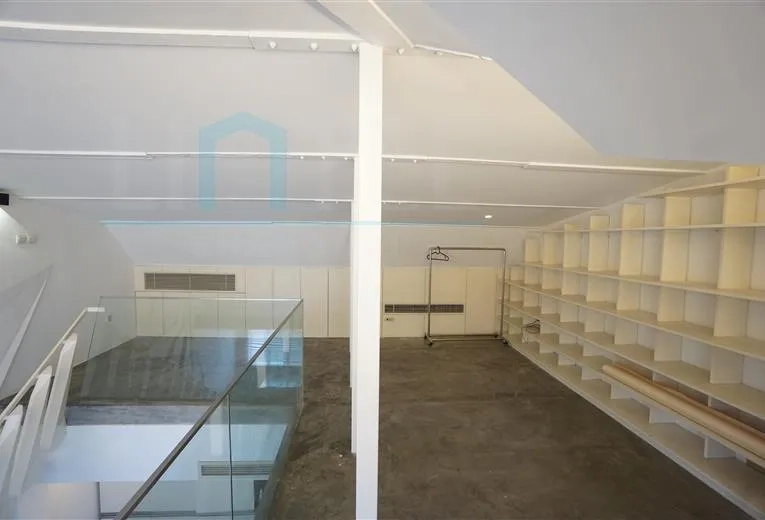 4F No 43 Lane 498 Wulumuqi north Road(6)