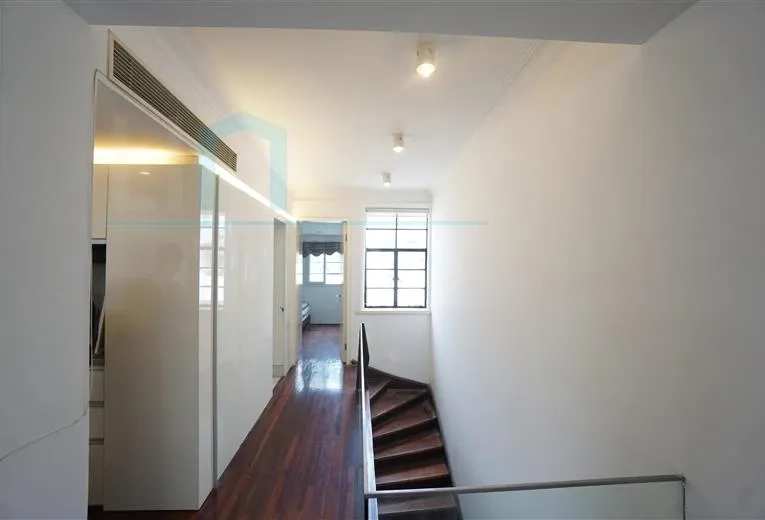 4F No 43 Lane 498 Wulumuqi north Road(8)