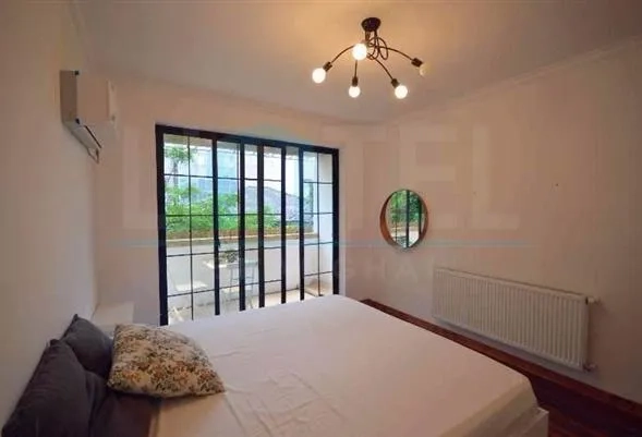 4F No 7 Lane 1200 Huaihai middle  Road(4)