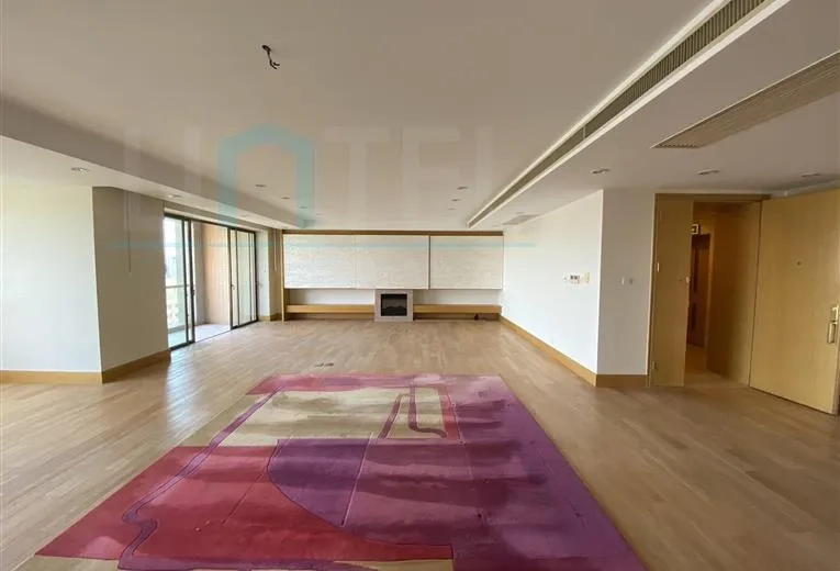 Big 4-bdr Unit Central Residence II(2)