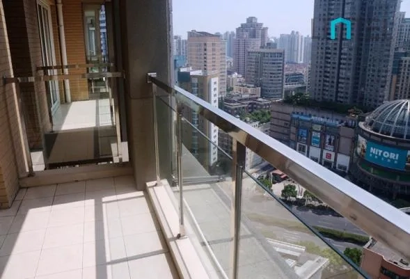 Bigger 2-bdr Circle Apt Park View(6)
