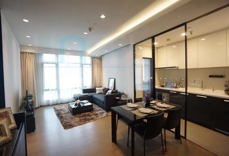 Classic 2-bdr Unit Times Square