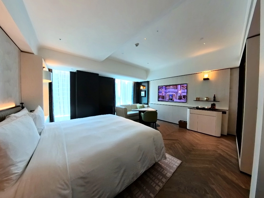Deluxe Room King Hilton Shanghai City Center(2)