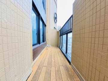 Executive 1-bdr Rosye Clouds Bling The Residences Jing'an(2)