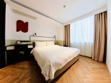 Executive 1-bdr Rosye Clouds Bling The Residences Jing'an(5)
