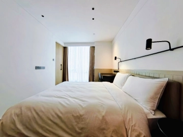 Executive 2-bdr Starry Sky Bling The Residences Jing'an(8)