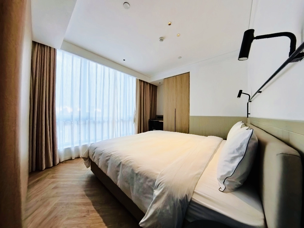 Executive 2-bdr Starry Sky Bling The Residences Jing'an(6)
