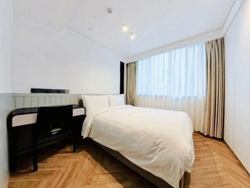 Exquisite 2-bdr Sunflower Bling The Residences Jing'an(5)