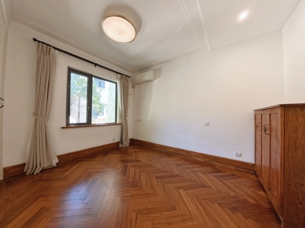 F2 No 1 Lane 288 Wuyuan Road(8)