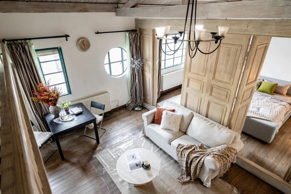 F3 No 17 Lane 1487 Huaihai middle Road