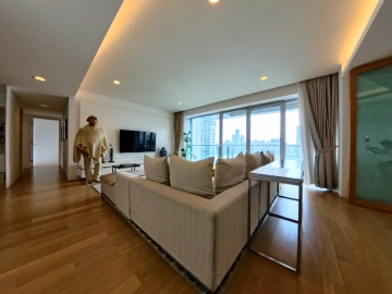 Luxury 3-bdr Suite Goriole