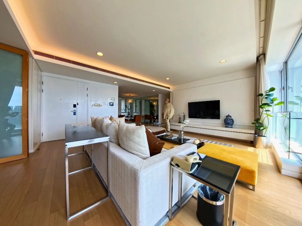 Luxury 3-bdr Suite Goriole(6)