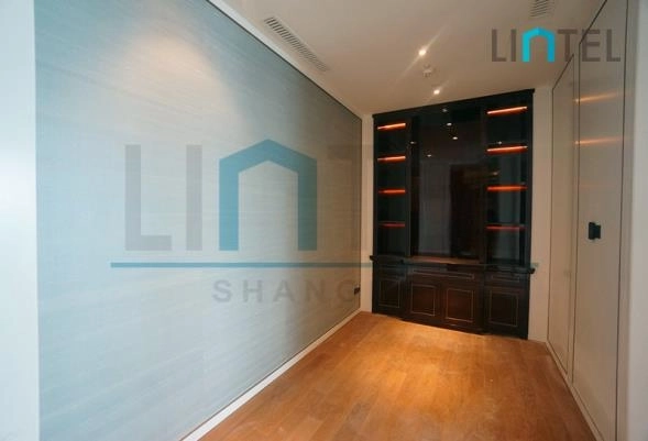 Luxury 3-bdr Unit ST REGIS Apartments(14)