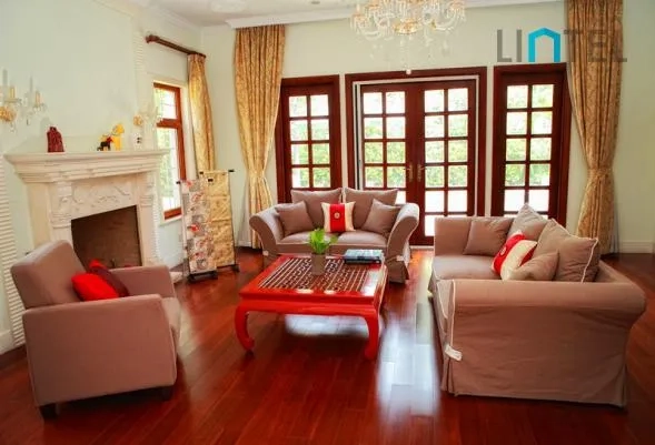 No 二区143 Forest Manor