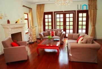 No 二区143 Forest Manor