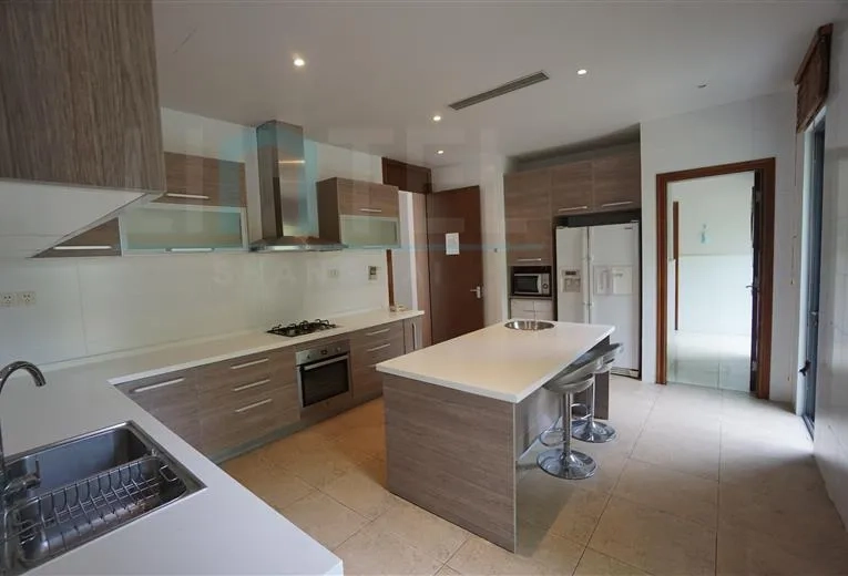 No 10 Lakeside Ville(6)