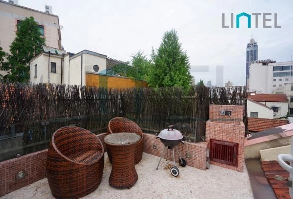 No 10 Lane 606 Huaihai middle Road(4)