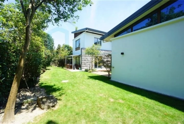 No 100 Lakeside Ville(8)