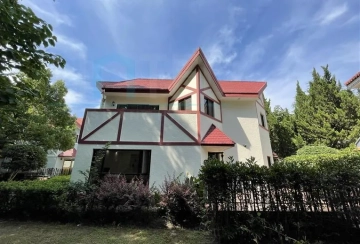 No 106 Green Valley Villa