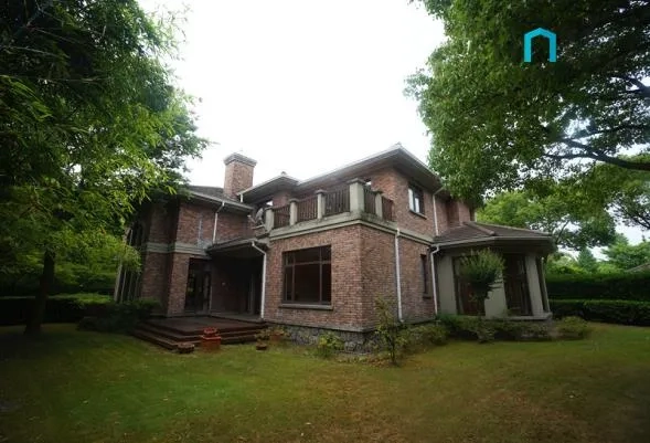 No 107 Tiziano Villa