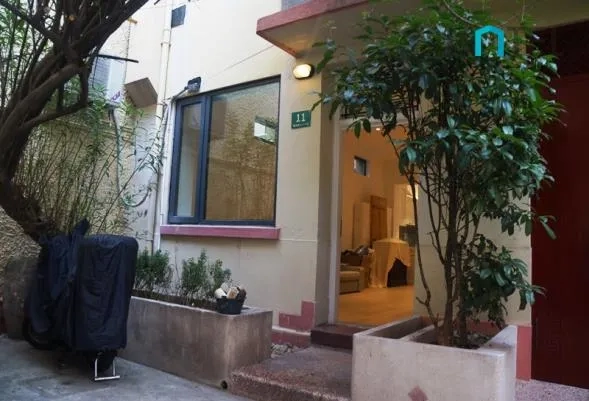 No 11 Lane 76 Shaoxing Road(3)