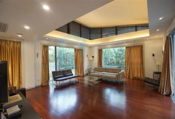 No 112 Lakeside Ville(2)