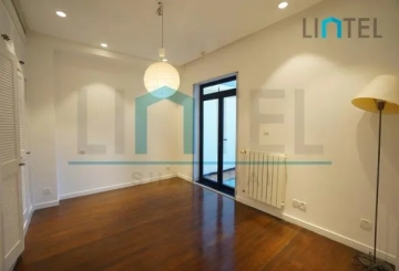 No 12 Lane 275 Anfu Road(17)