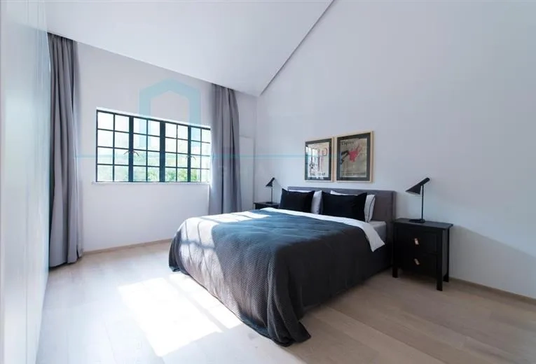 No 121 Lane 608 Yuyuan Road(6)