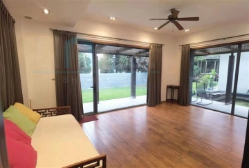 No 126 Lakeside Ville(14)