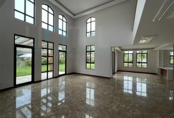 No 126 Woodfield Park(2)