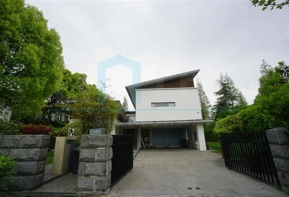 No 13 Lakeside Ville