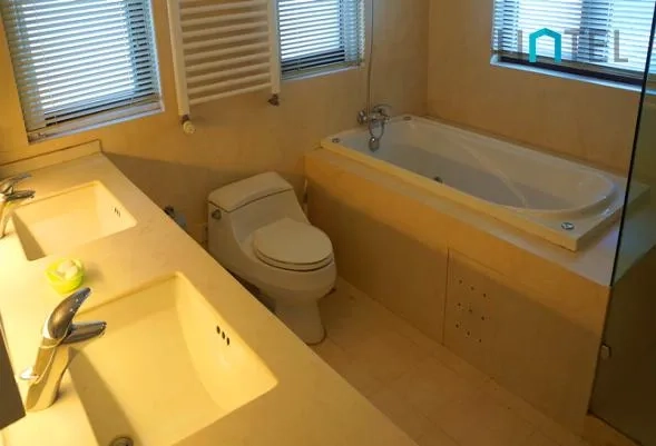 No 130 Tiziano Villa(8)