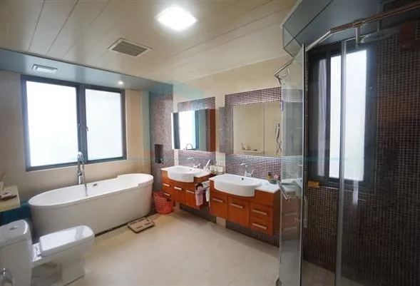 No 132 Lakeside Ville(11)