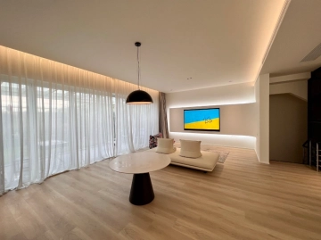 No 135 Queen's Gate(2)