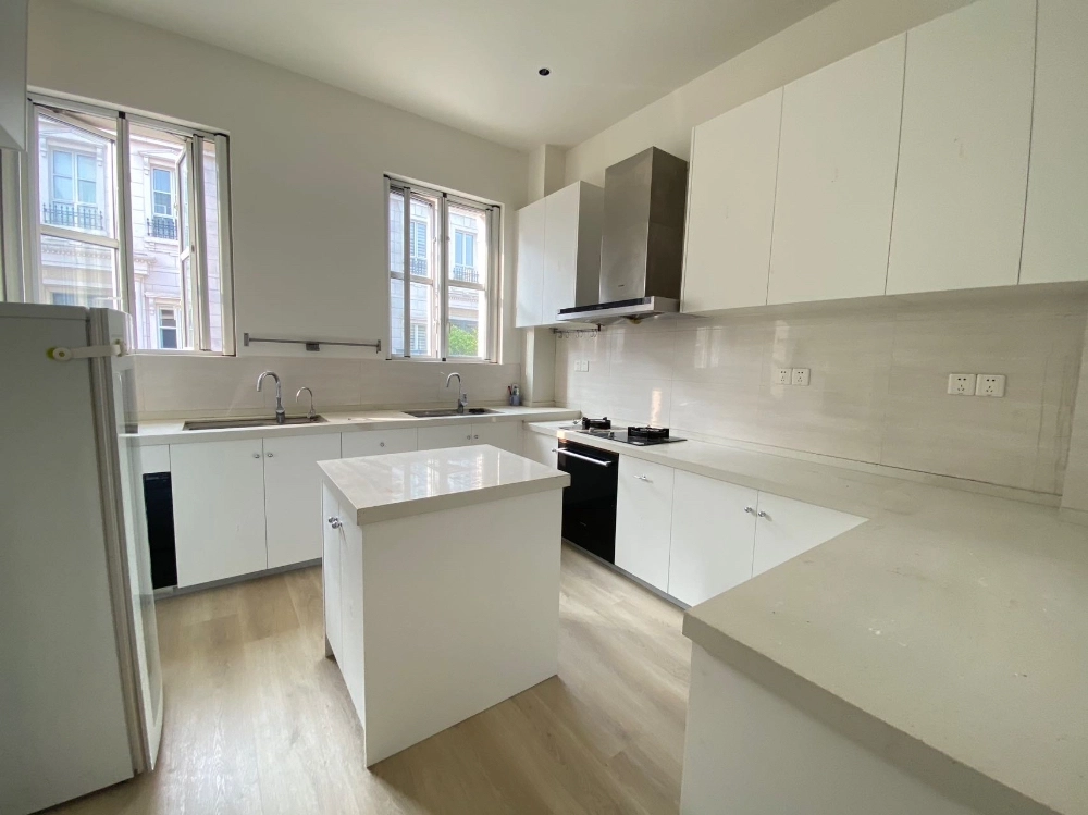 No 135 Queen's Gate(6)