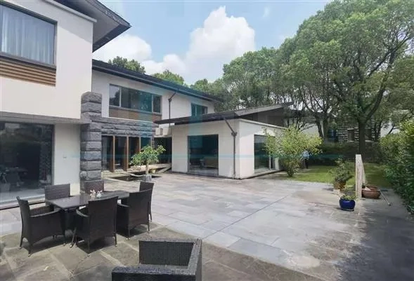 No 141 Lakeside Ville(7)