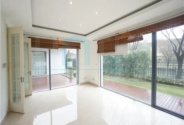 No 148 Lakeside Ville(4)