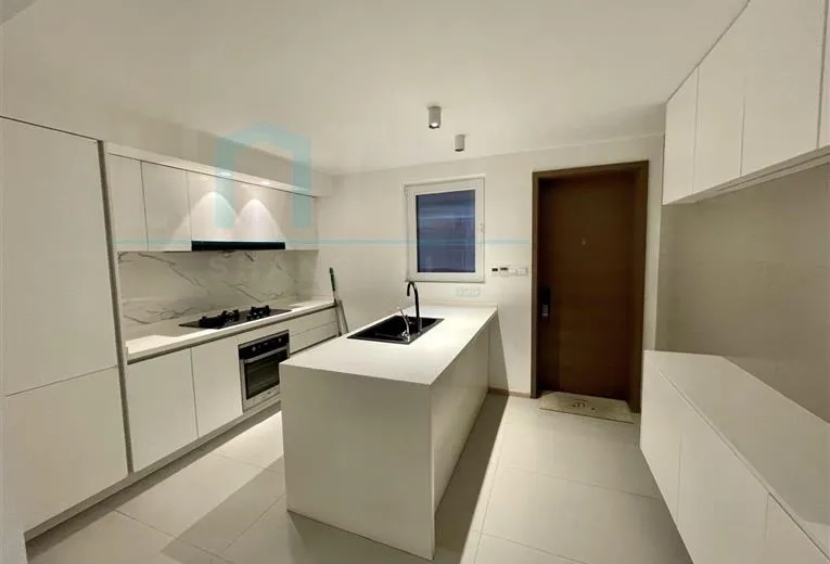 No 17 Lane 479 Nanjing west Road(5)