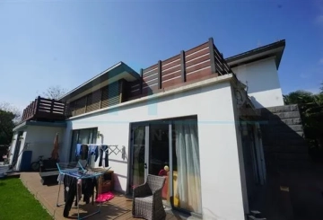 No 185 Lakeside Ville