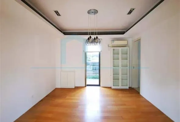 No 190 Lakeside Ville(4)