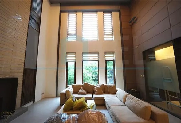 No 195 Green Hills(2)