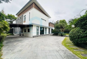 No 207 Lakeside Ville