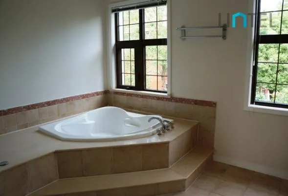No 21 Green Villa Phase 4-5-6(11)