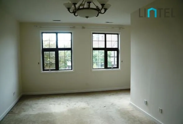 No 21 Green Villa Phase 4-5-6(8)