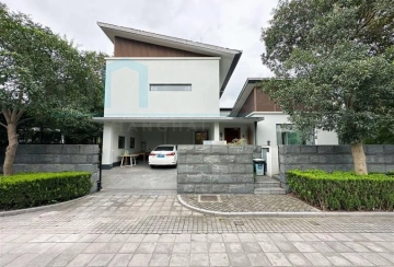 No 210 Lakeside Ville