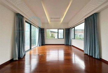 No 210 Lakeside Ville(14)