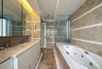 No 210 Lakeside Ville(16)